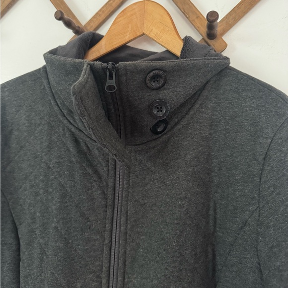 The North Face Caroluna Gray Quilted Jacket - Picture 6 of 10